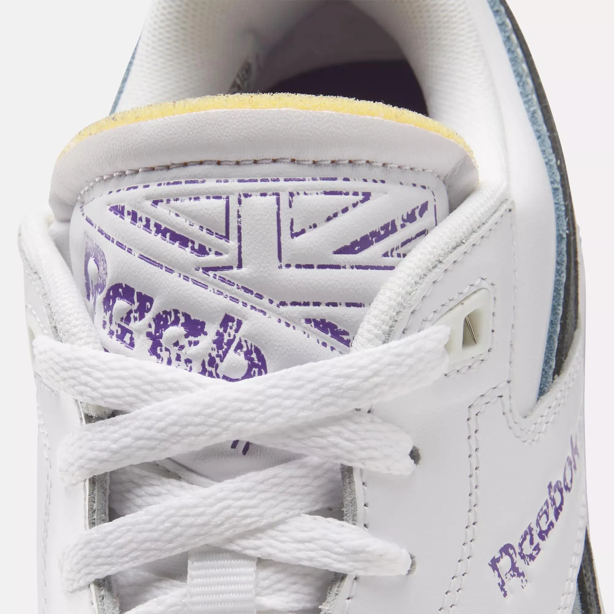 BB 4000 II PT Basketball Shoes