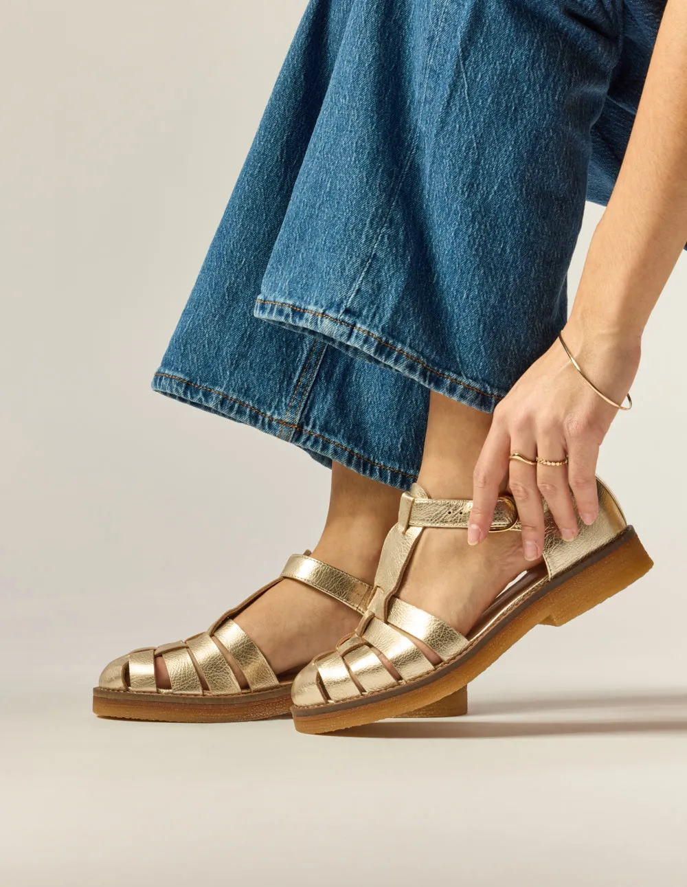 Charlie Sandals - Champagne Grained leather