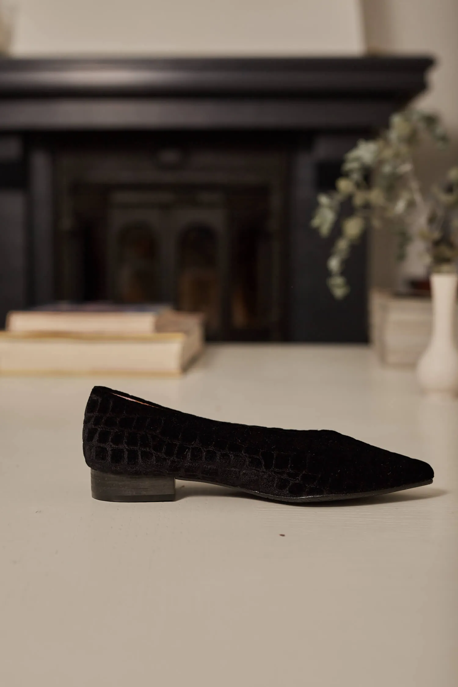 Coco V.2 Velvet Vegan Pointed Ballerinas | Graphite