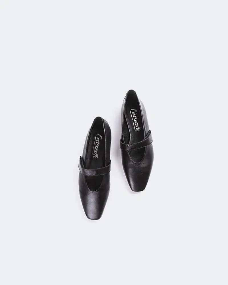 Flordeliz Black Leather