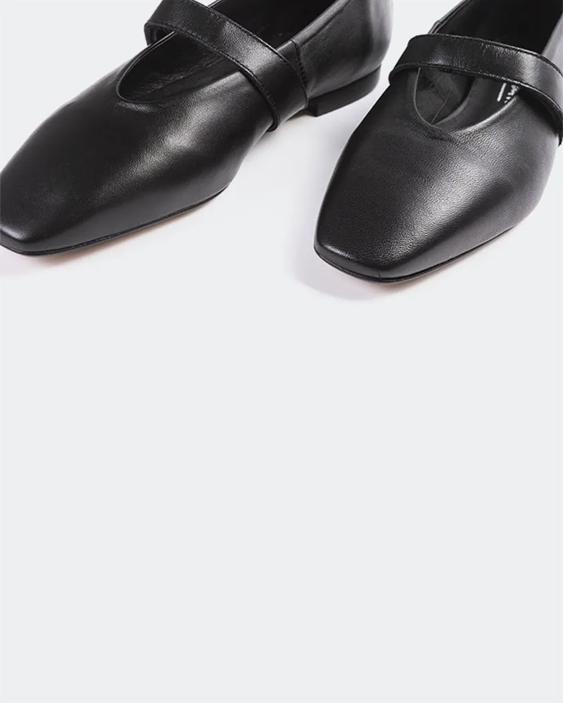 Flordeliz Black Leather