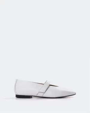 Flordeliz White Leather