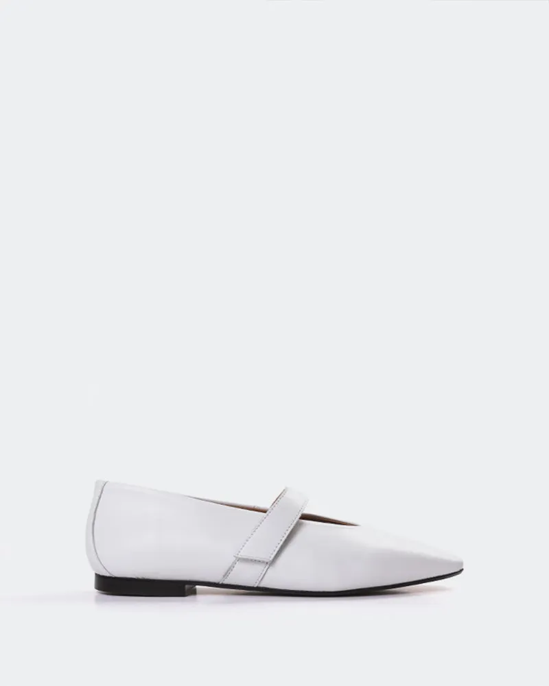 Flordeliz White Leather