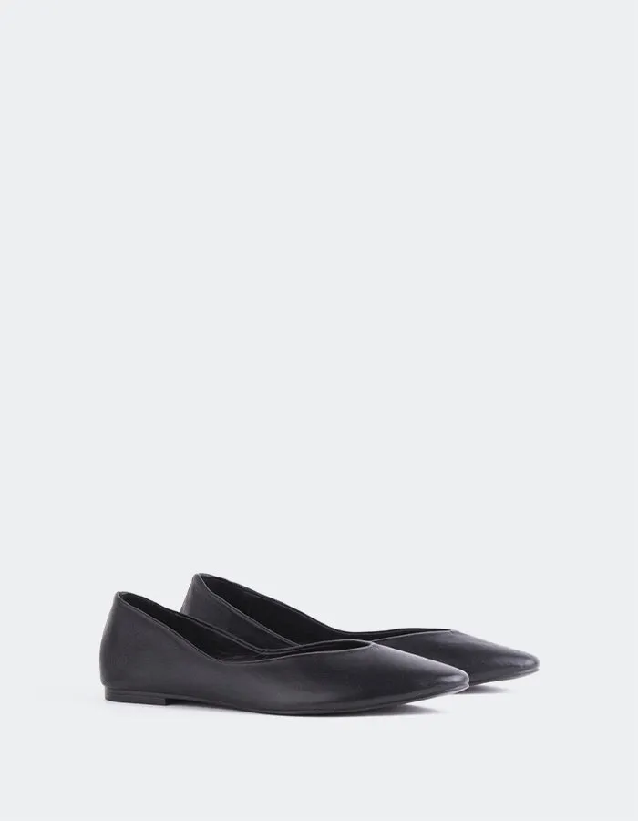Glissandra Black Leather