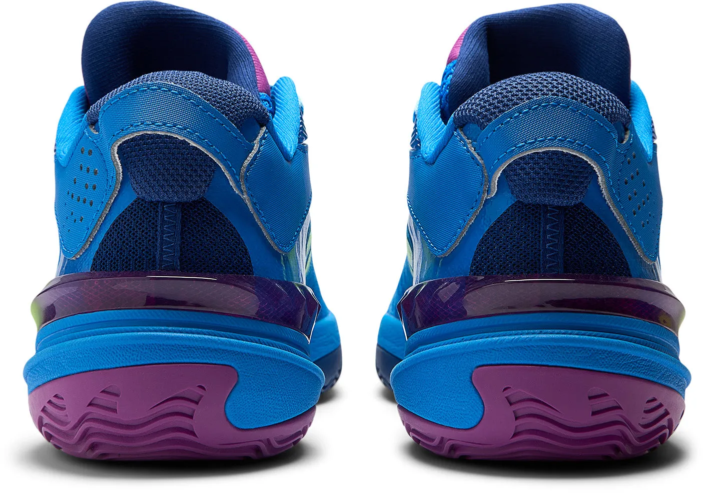 Hesi Low V2 Men's Basketball Shoes (Width D)