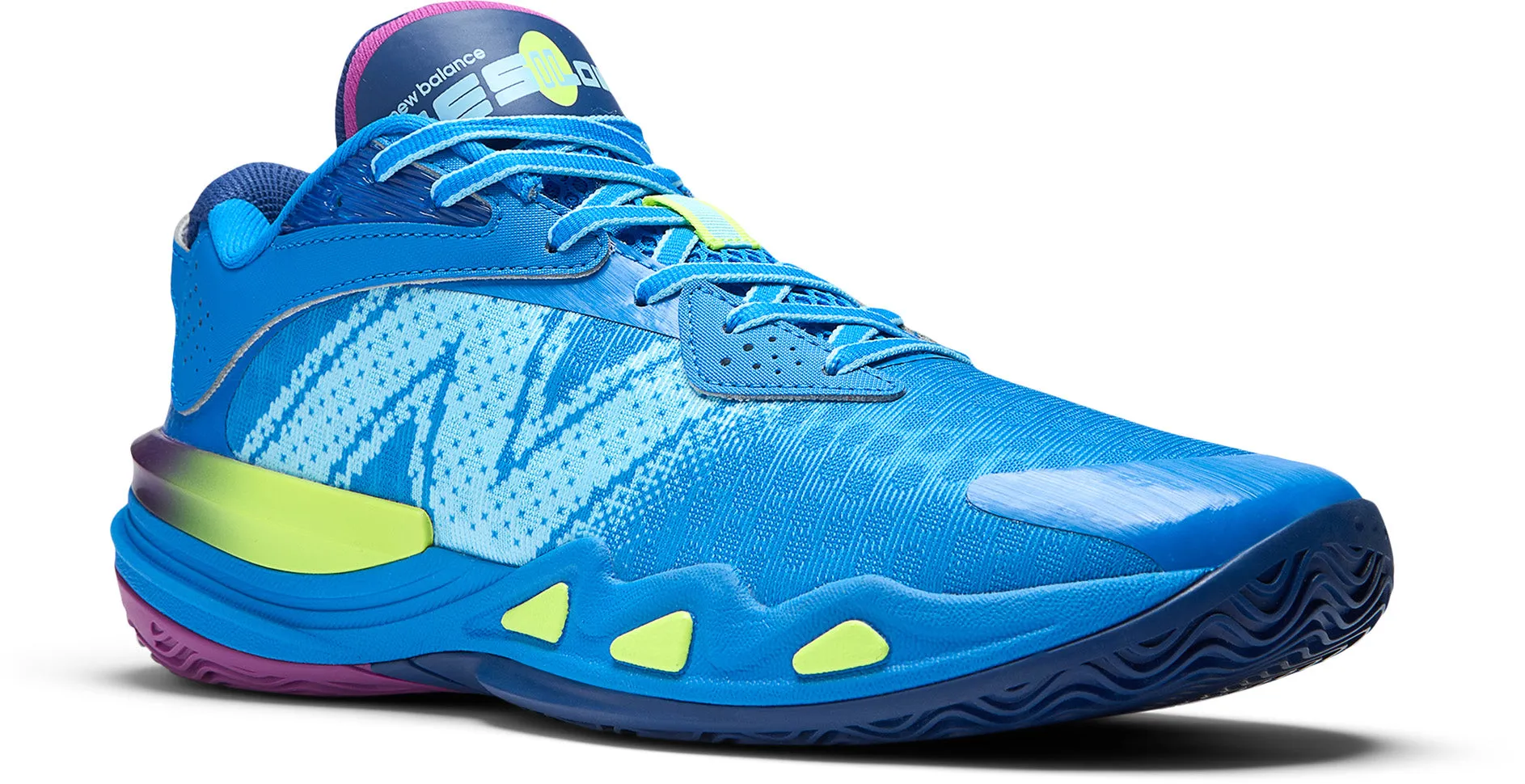 Hesi Low V2 Men's Basketball Shoes (Width D)