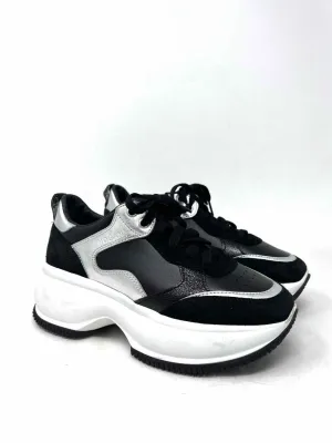Hogan Size 6 Black/Silver Color Block Lace-Up Designer Sneakers