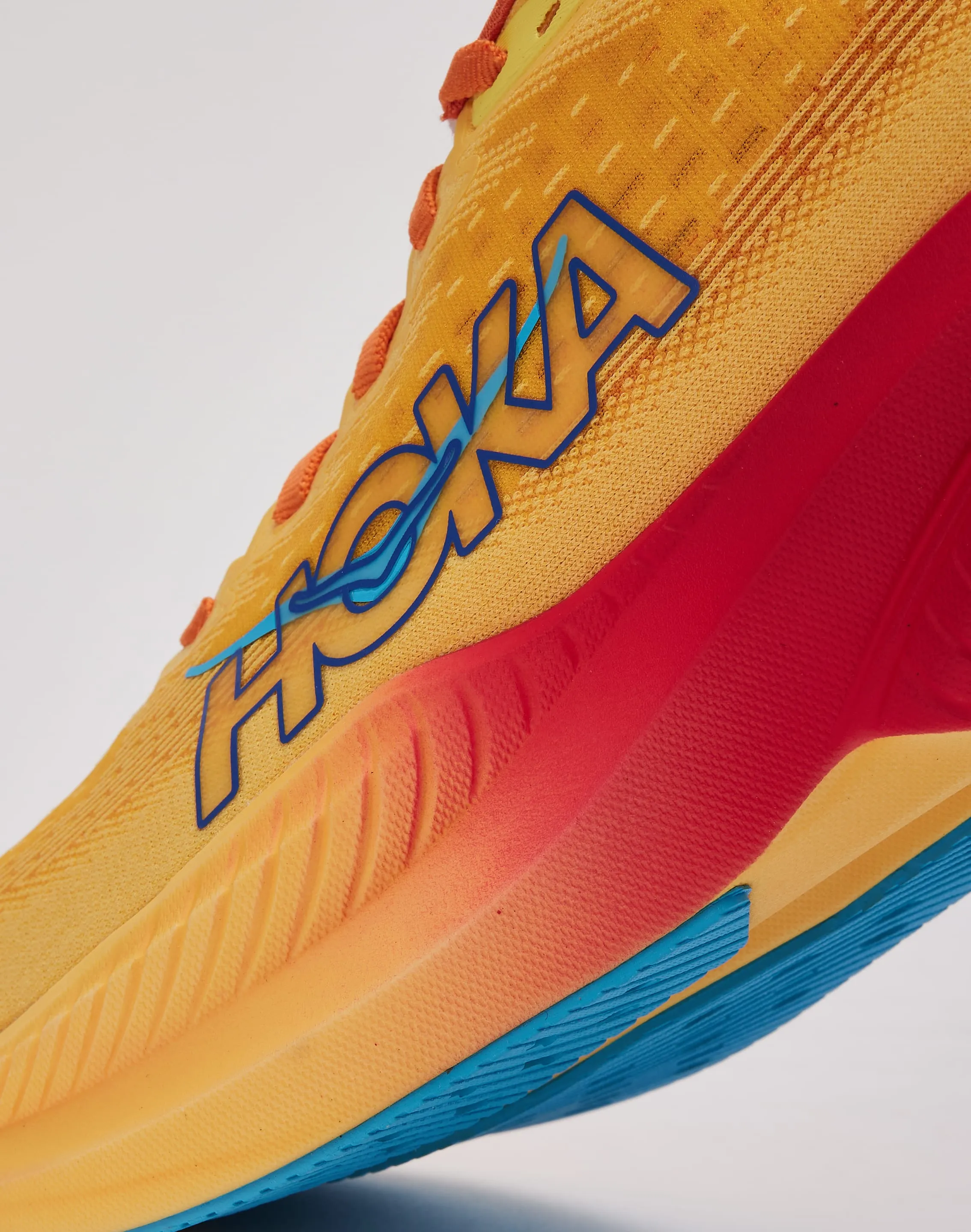 HOKA Mach 6