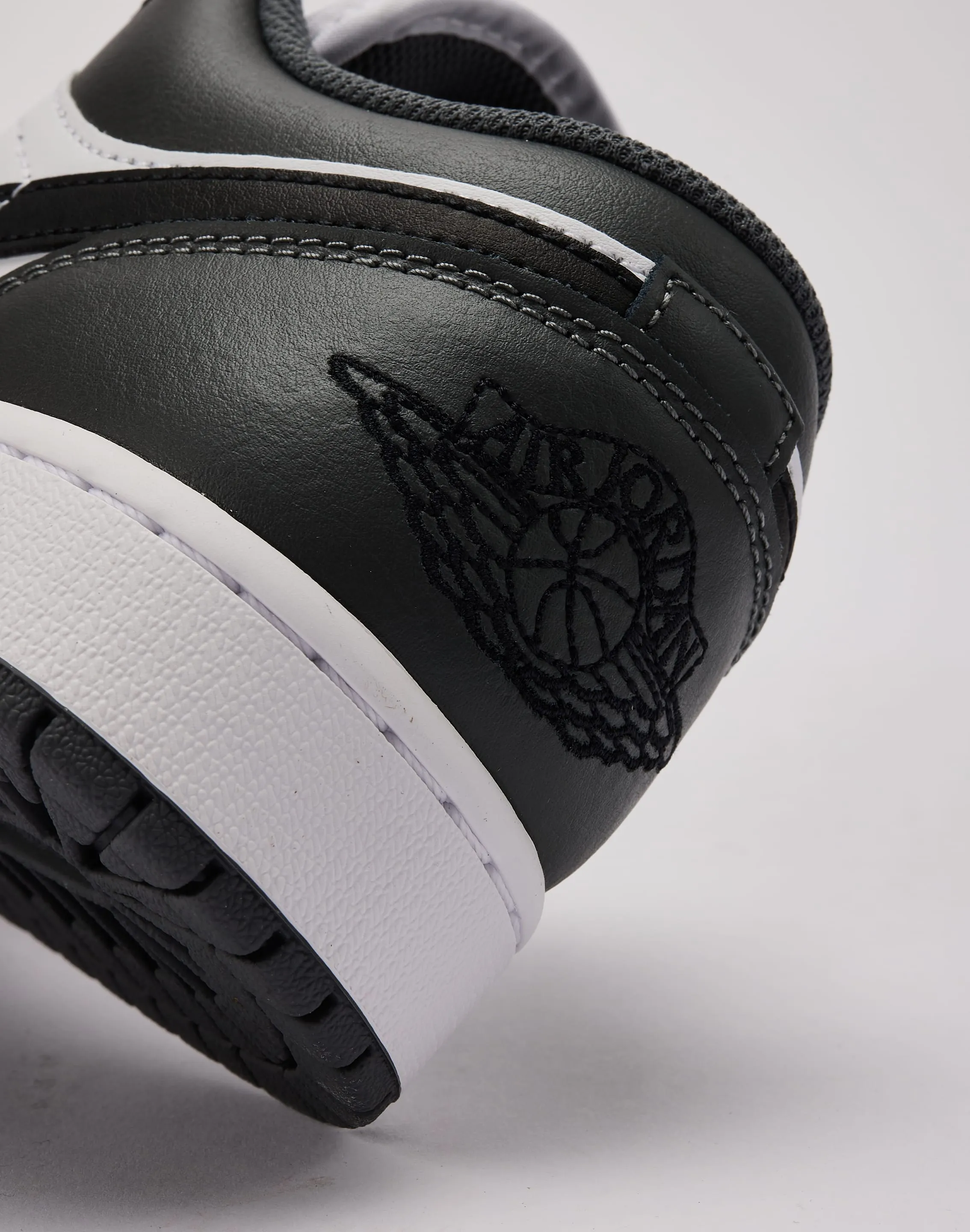 Jordan Air Jordan 1 Low