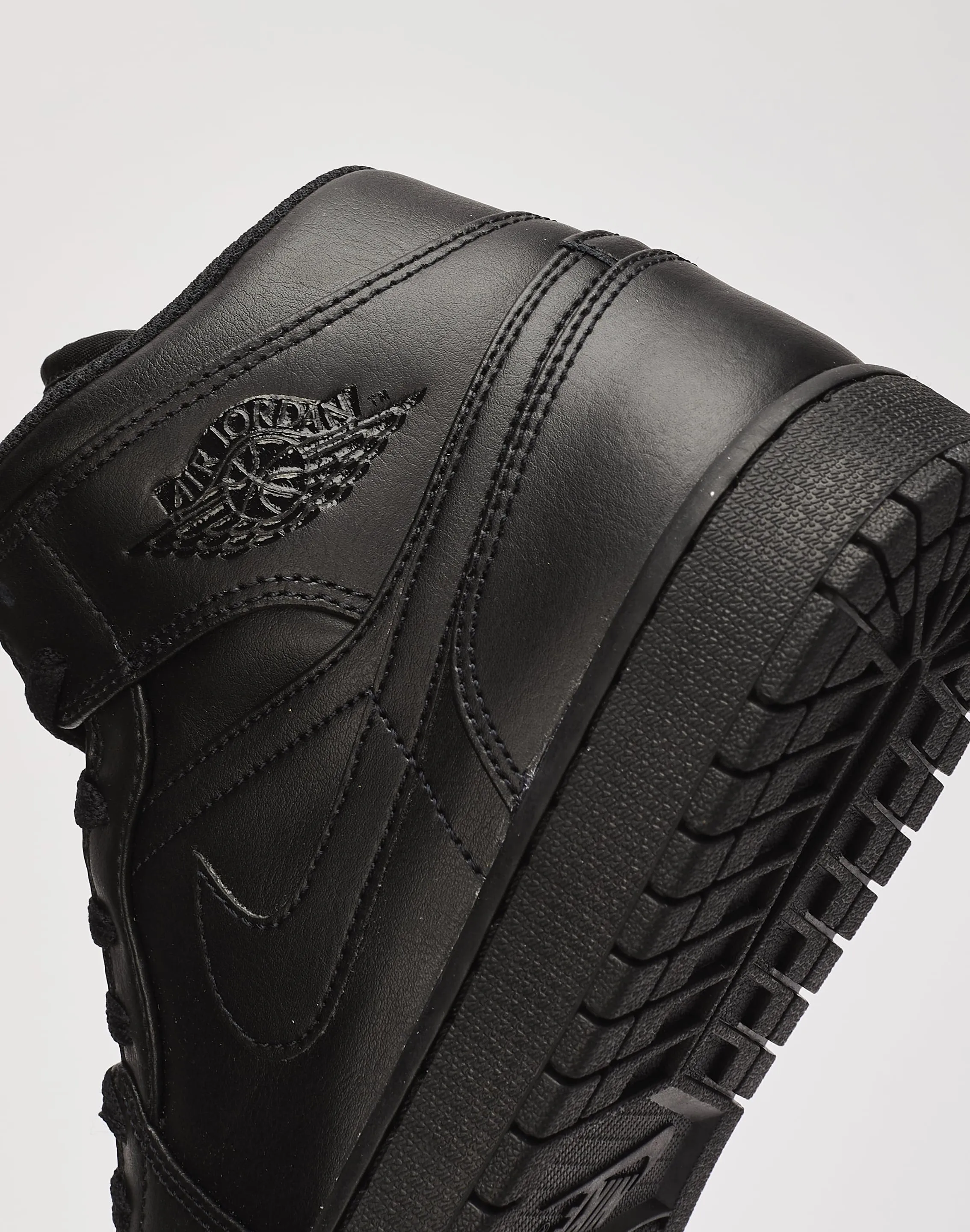 Jordan Air Jordan 1 Mid