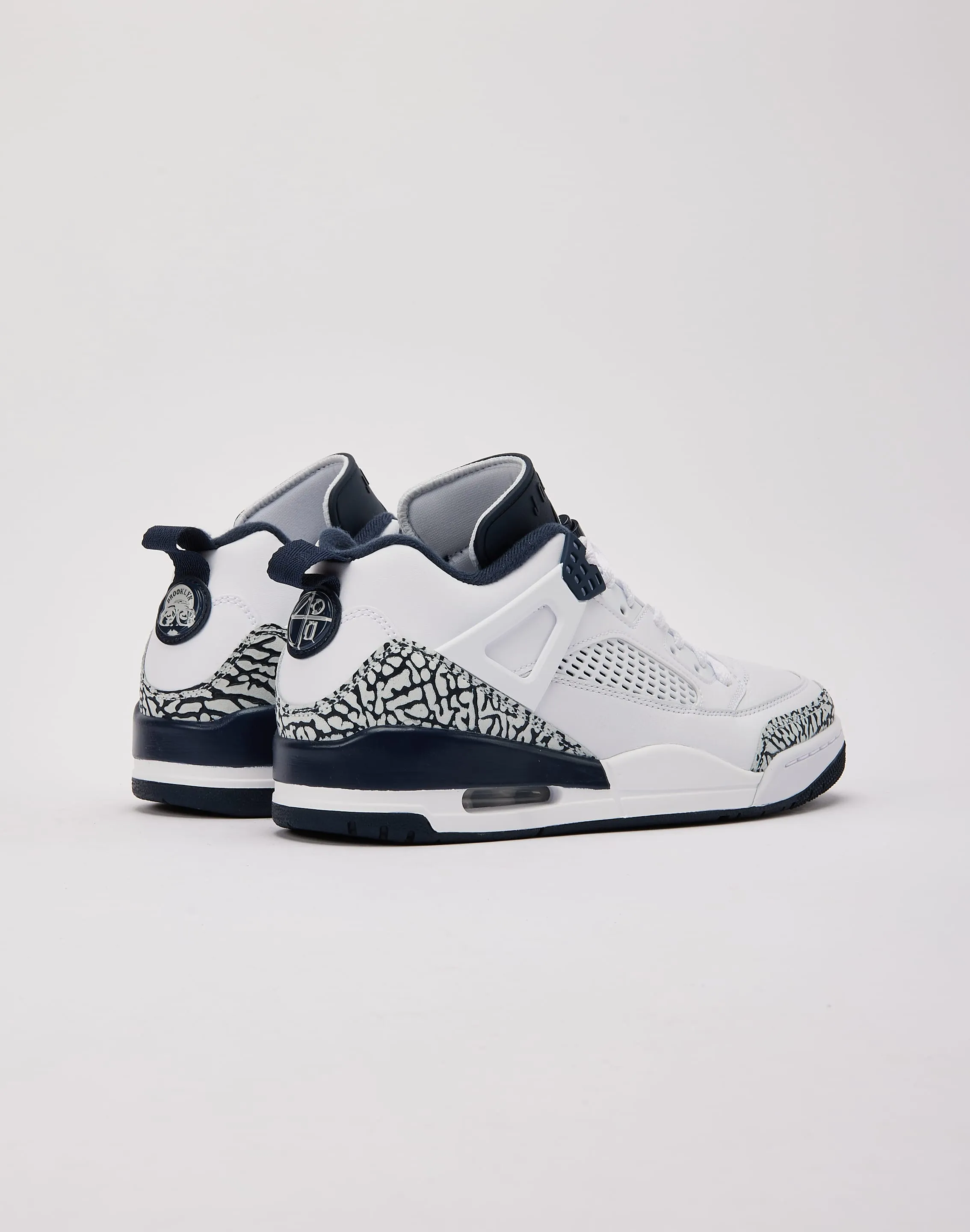 Jordan Spizike Low