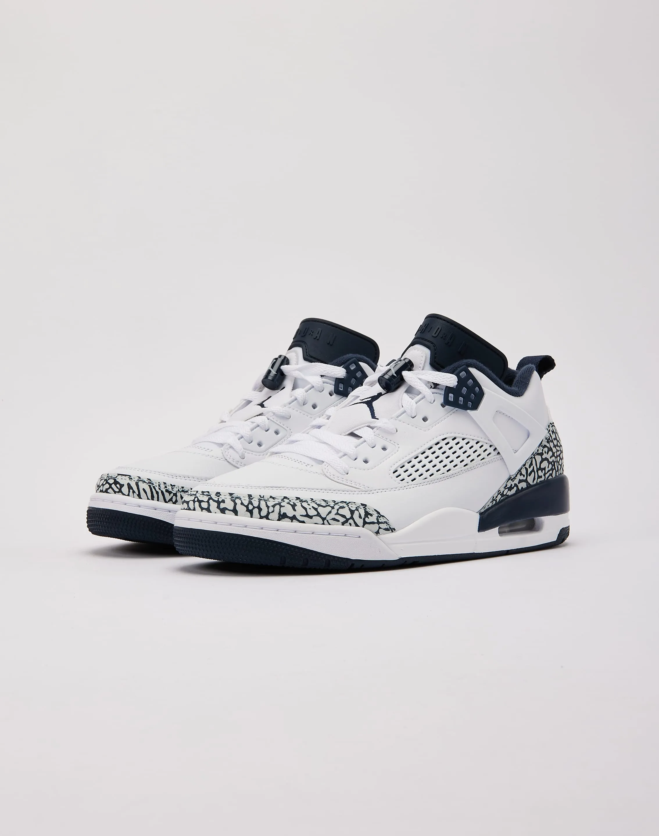 Jordan Spizike Low