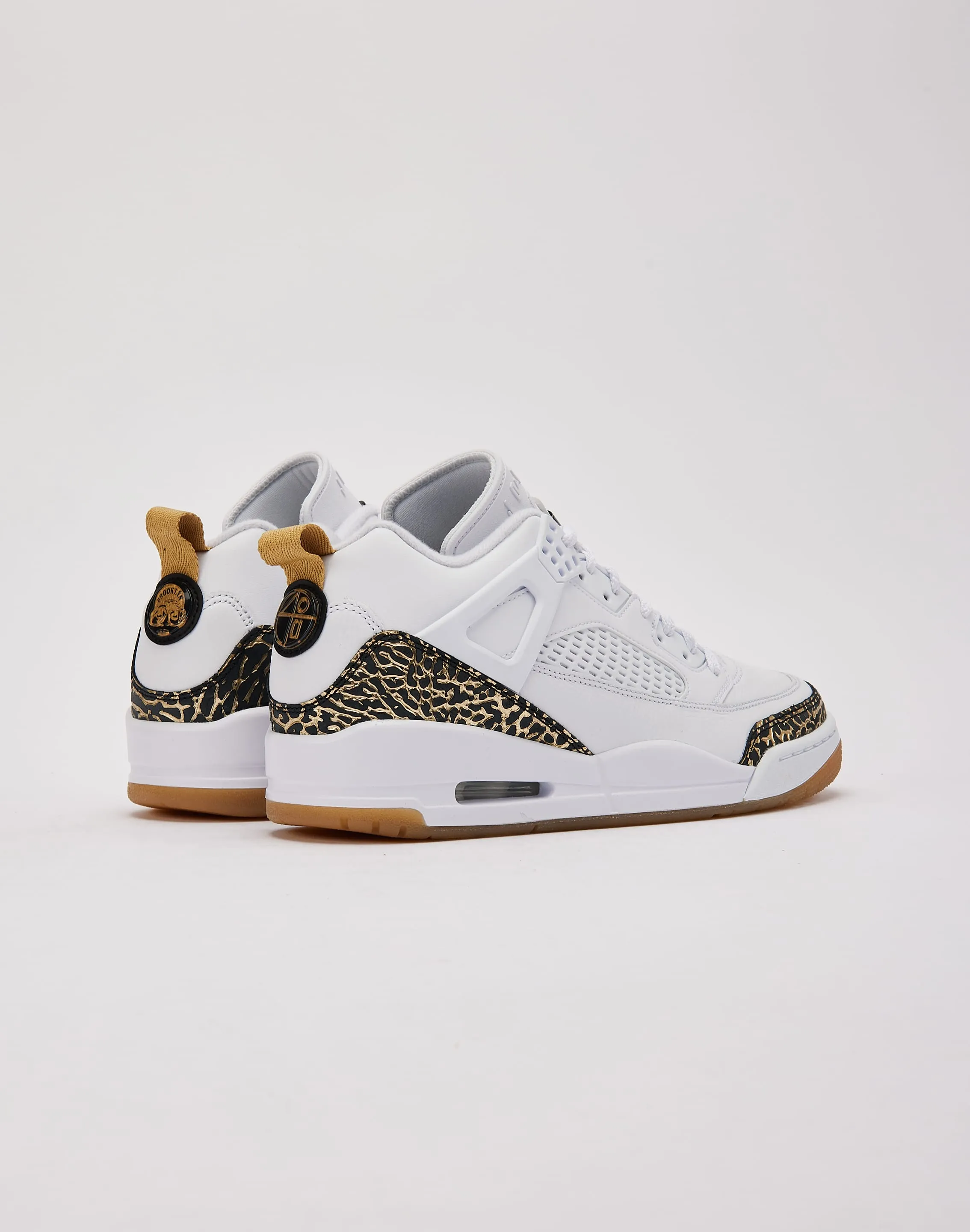 Jordan Spizike Low