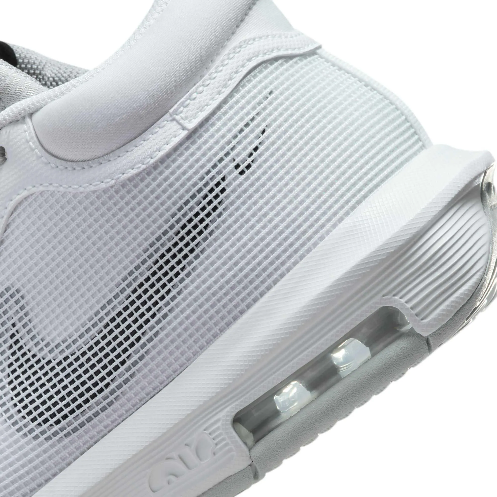 LeBron Witness 8 Men's Basketball Shoes
