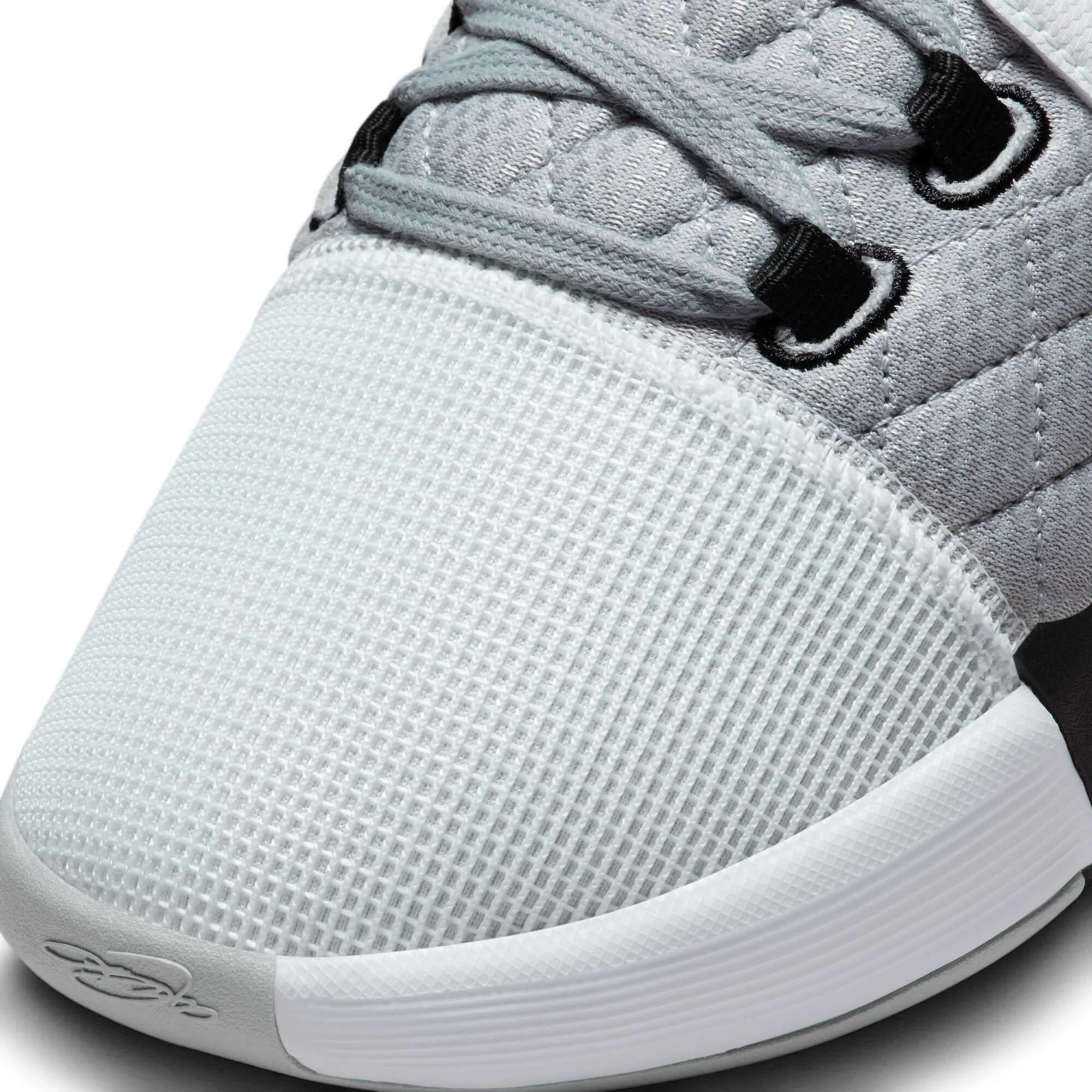 LeBron Witness 8 Men's Basketball Shoes
