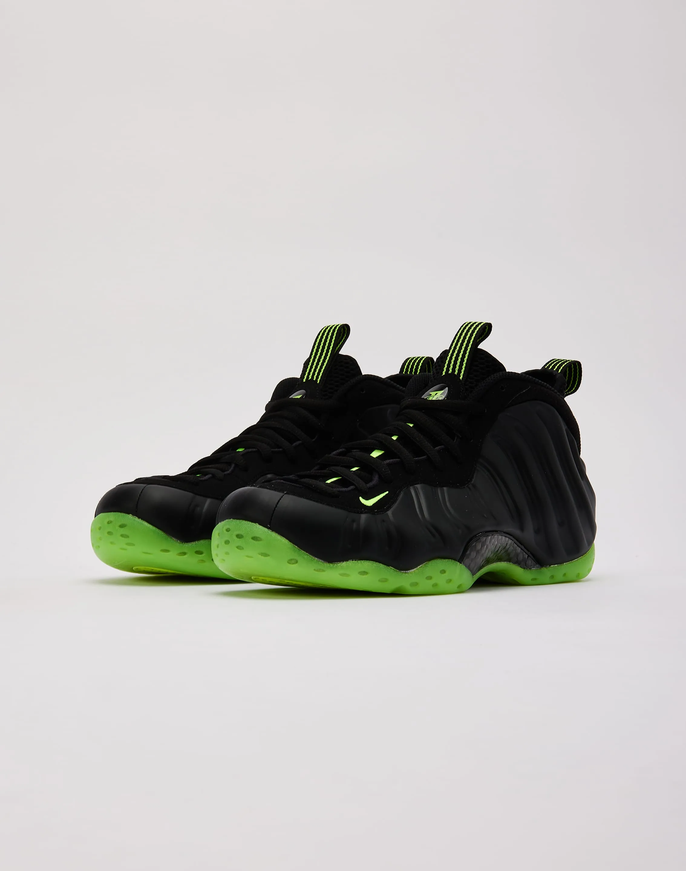 Nike Air Foamposite One 'Black Volt'