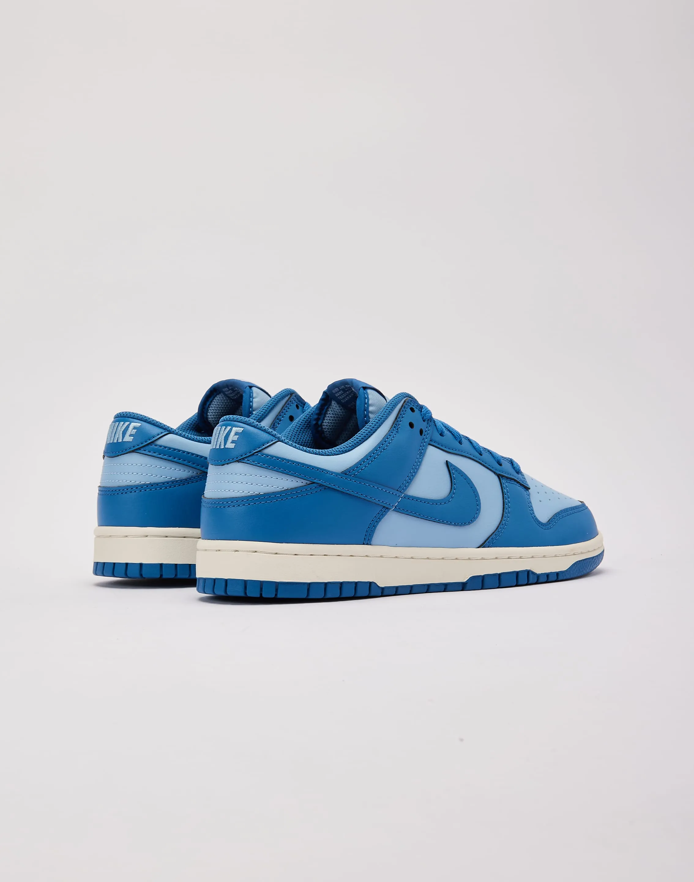 Nike  Dunk Low