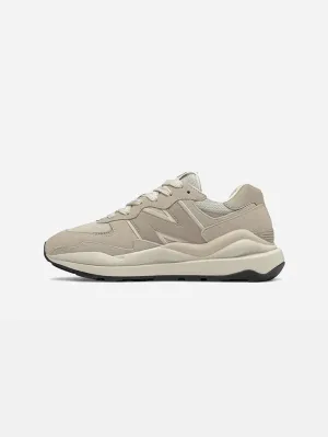 Sneakers In Suede Beige