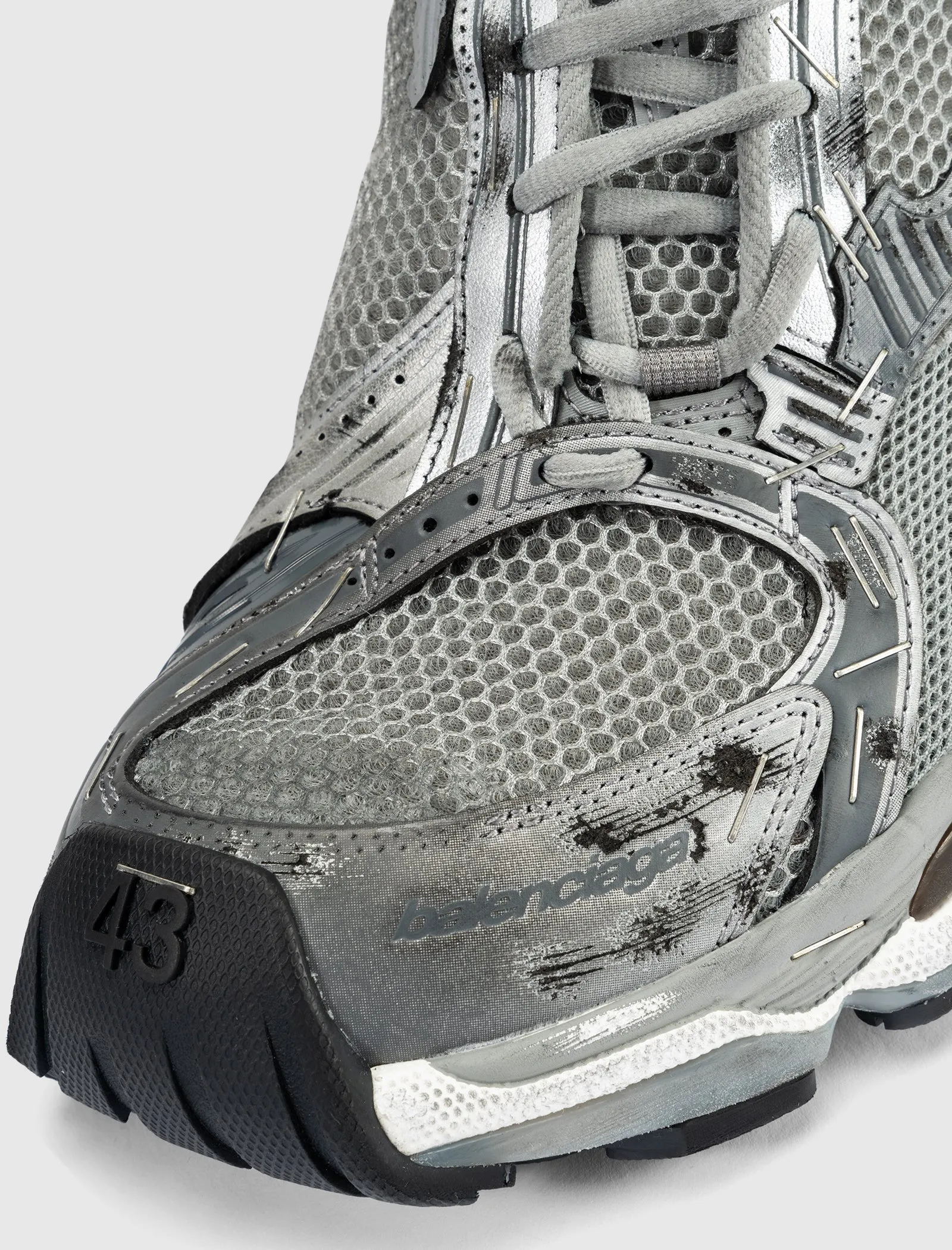STAPLER RUNNER "GRAY/ SILVER/ BLACK"