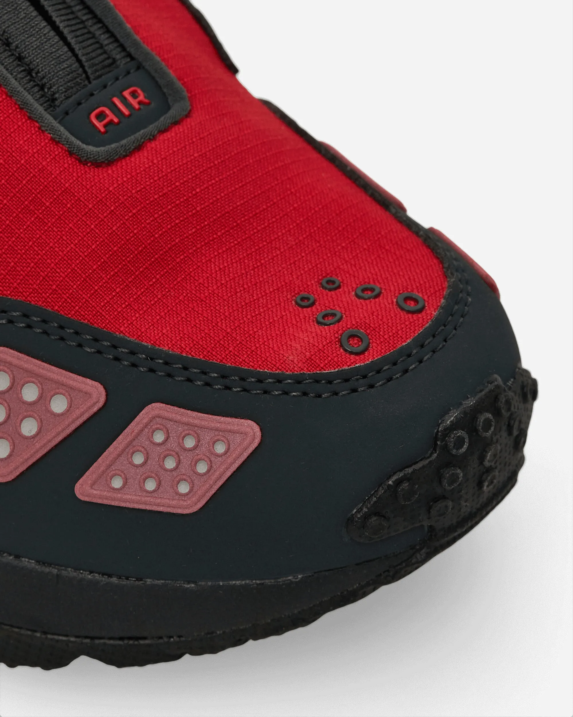 Women's Air Max SNDR GORE-TEX Sneakers Fire Red / Dark Smoke Grey