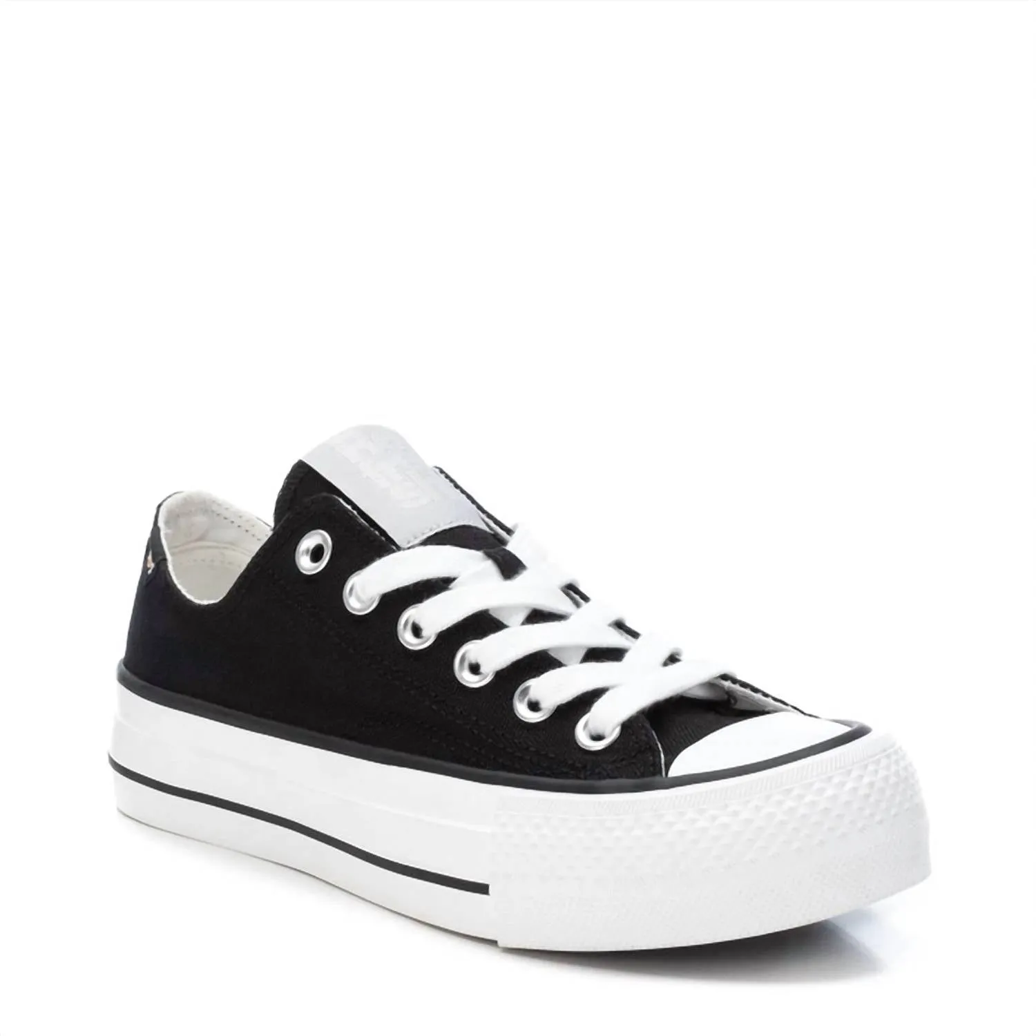 Women's Canvas Sneakers In Black