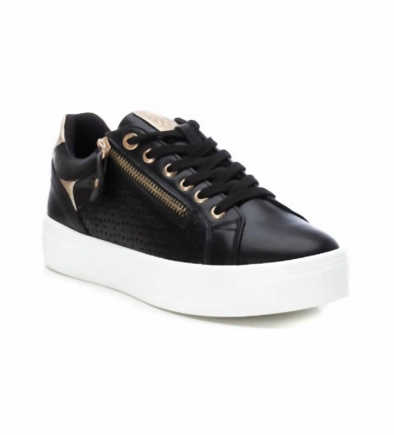 Women's Leather Sneakers In Black
