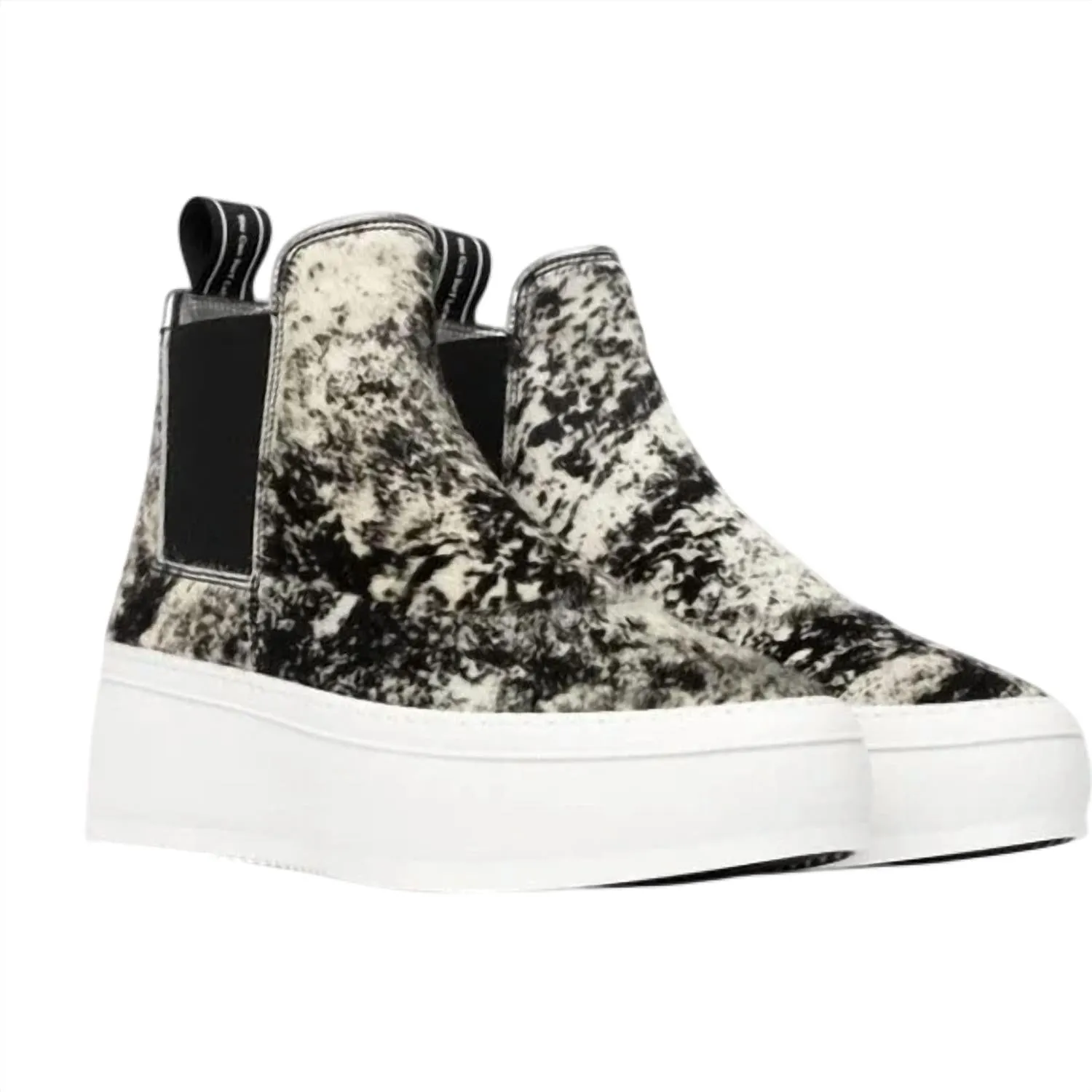 Women's Lucy Pull-On Sneaker In Jafar