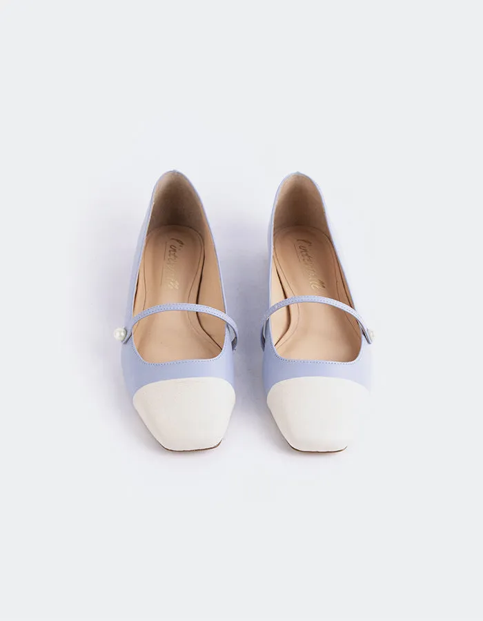 Yarrow Off Wht.Blue Leather